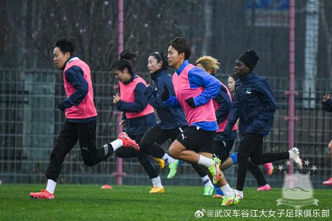 武漢女足主帥：全運爭金，亞冠更遠。