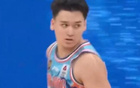 伊力福拉提25分3板1斷，12中9，三分6中4。